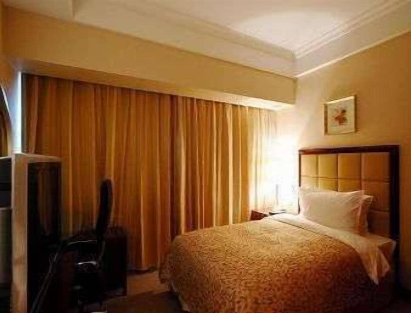 Ramada Plaza Optics Valley Hotel Vuhan Szoba fotó