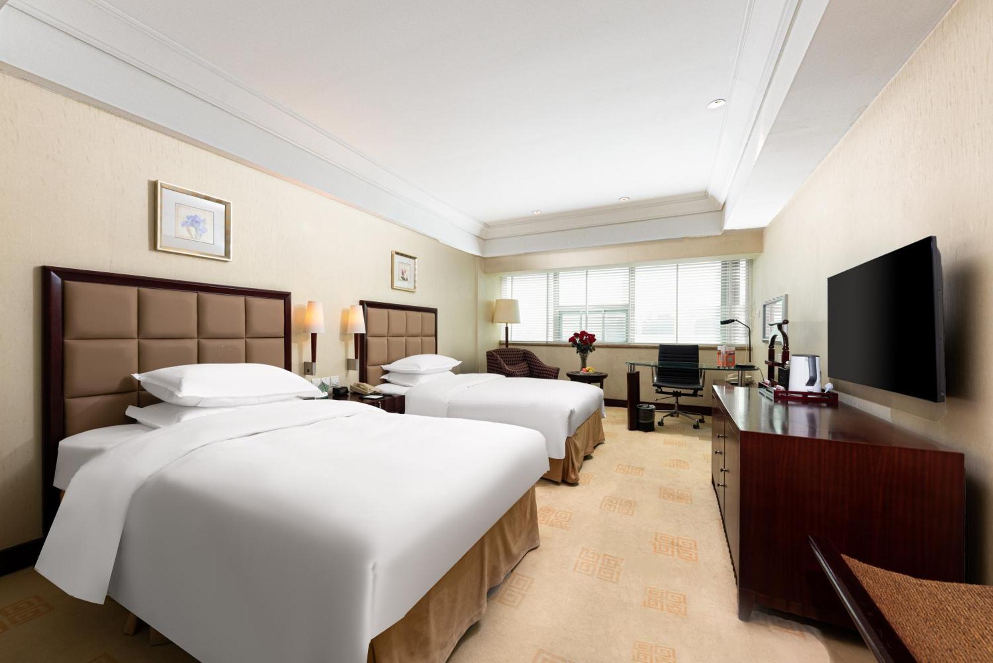 Ramada Plaza Optics Valley Hotel Vuhan Kültér fotó