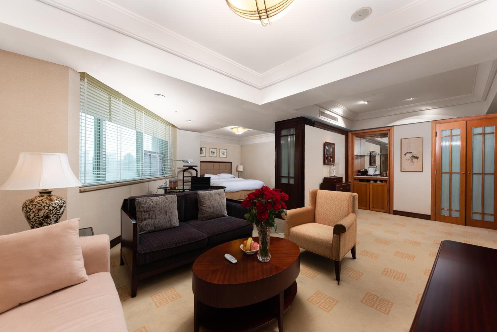 Ramada Plaza Optics Valley Hotel Vuhan Kültér fotó