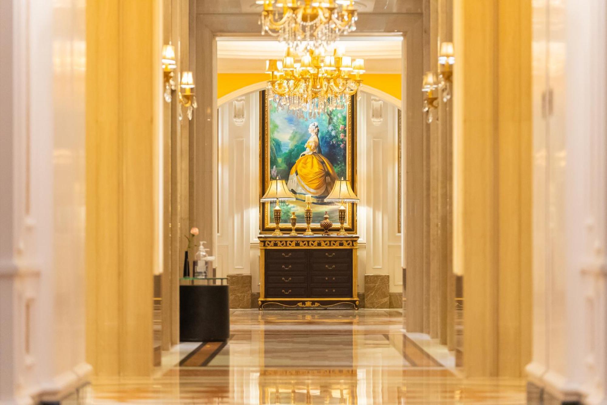 Ramada Plaza Optics Valley Hotel Vuhan Kültér fotó