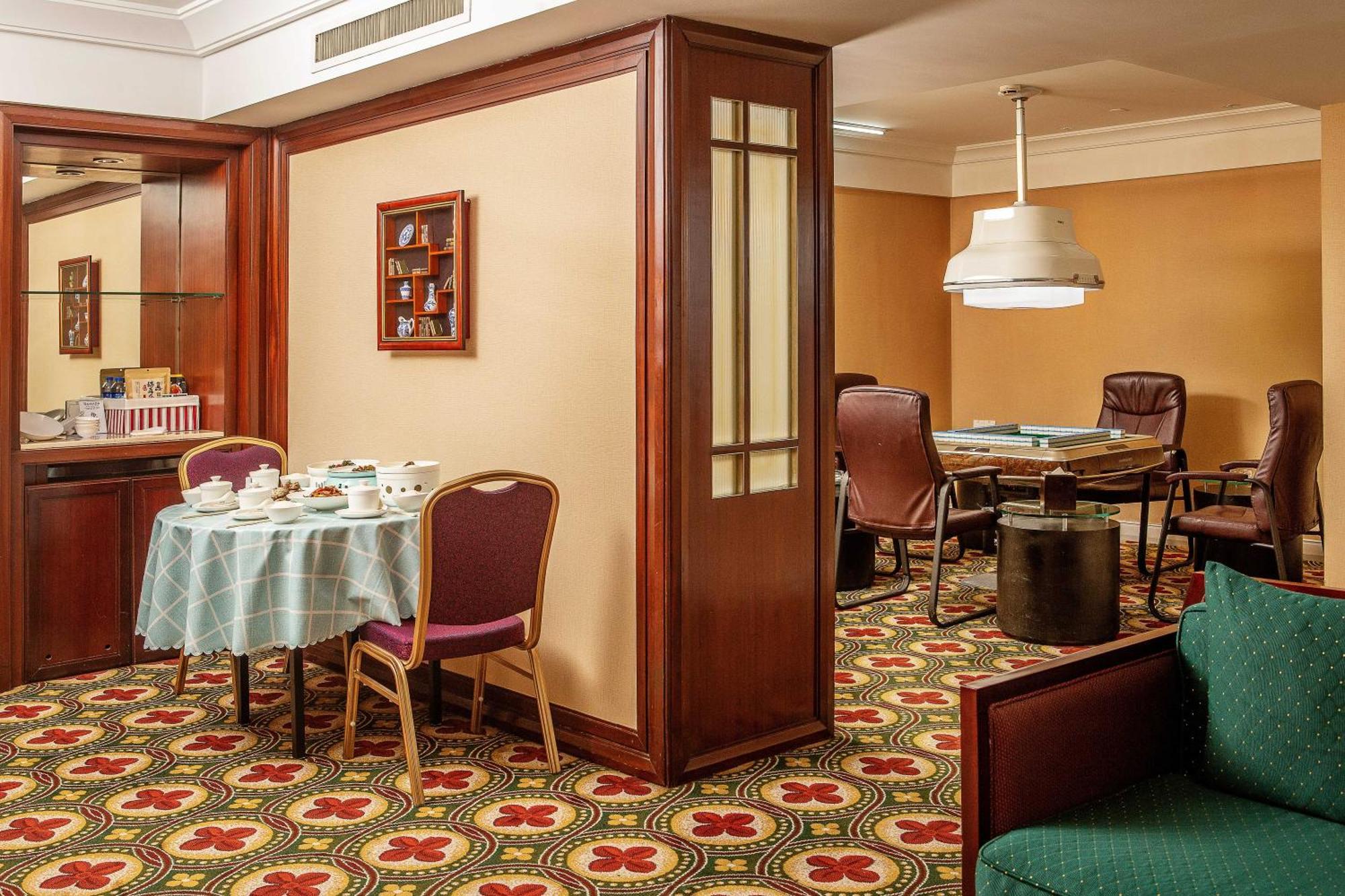 Ramada Plaza Optics Valley Hotel Vuhan Kültér fotó