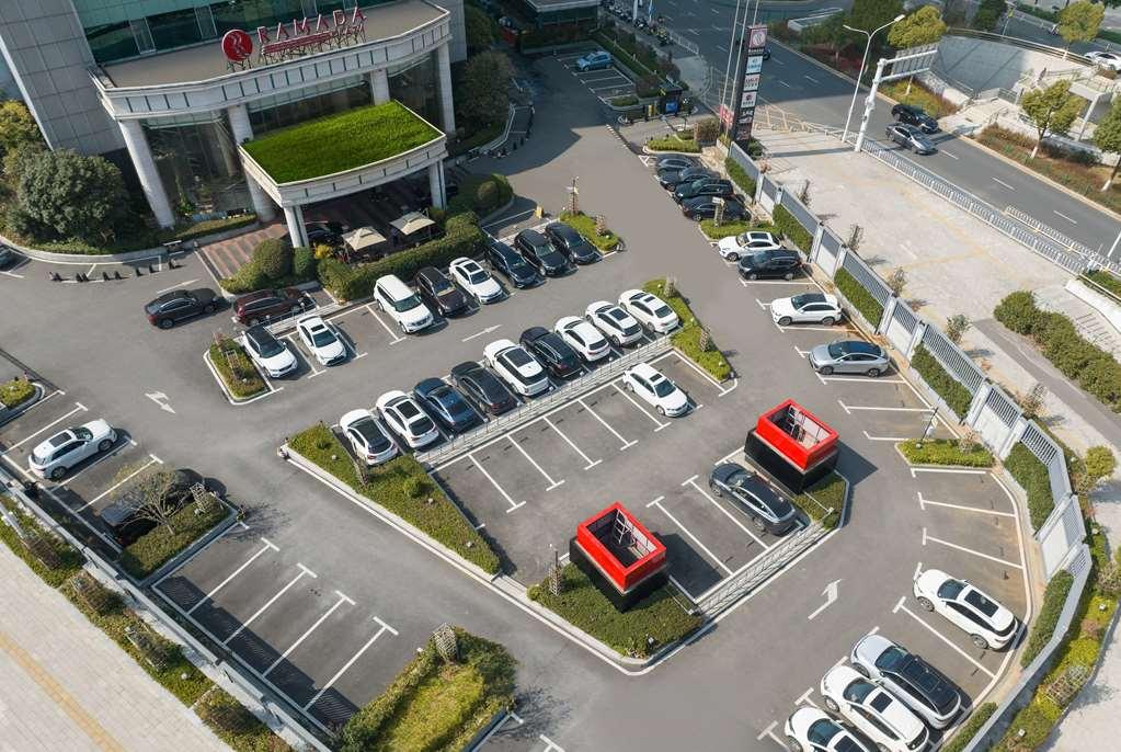 Ramada Plaza Optics Valley Hotel Vuhan Kültér fotó