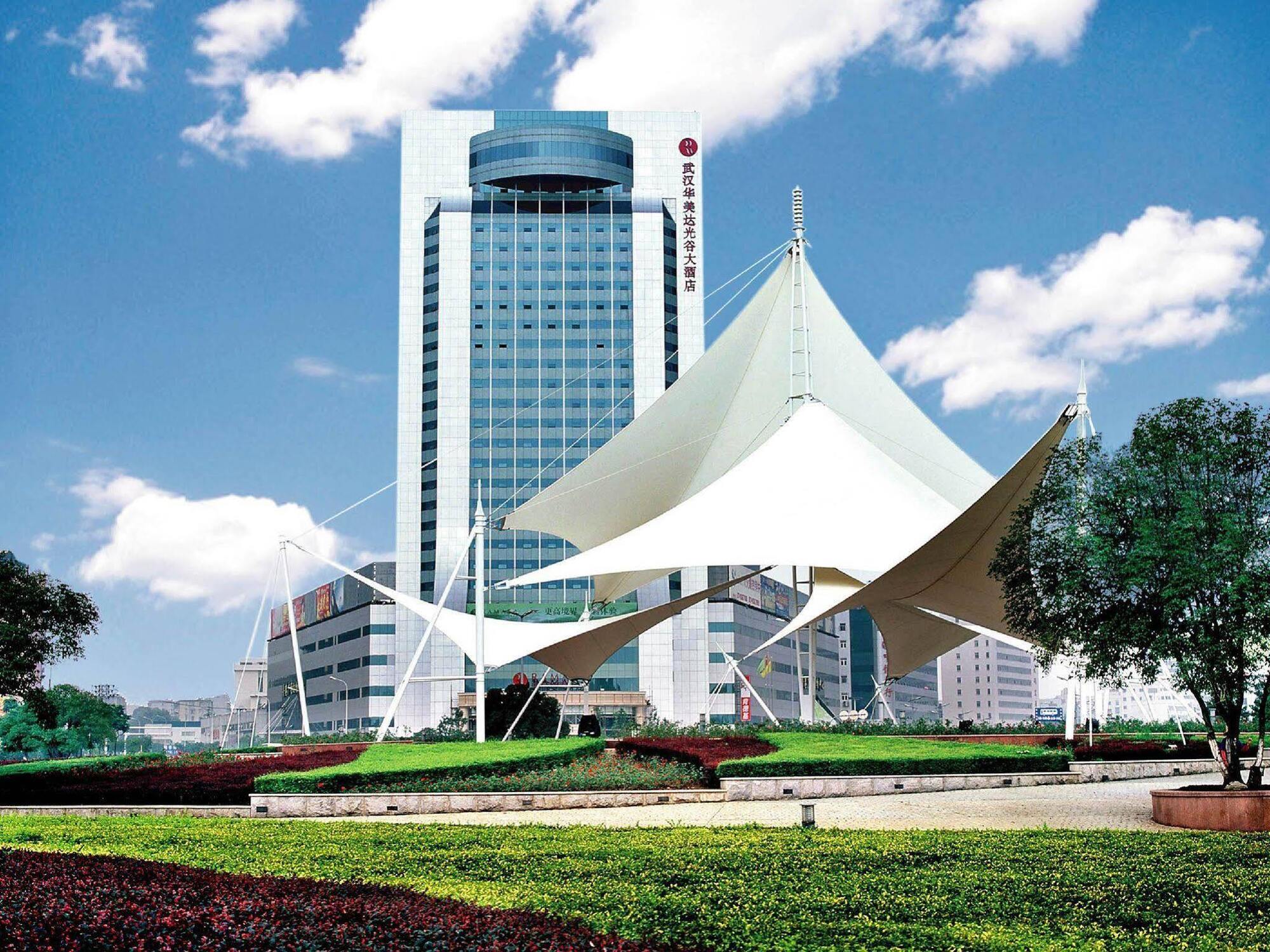 Ramada Plaza Optics Valley Hotel Vuhan Kültér fotó